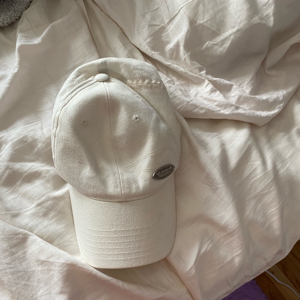 Two hats - Picture 2 of 2